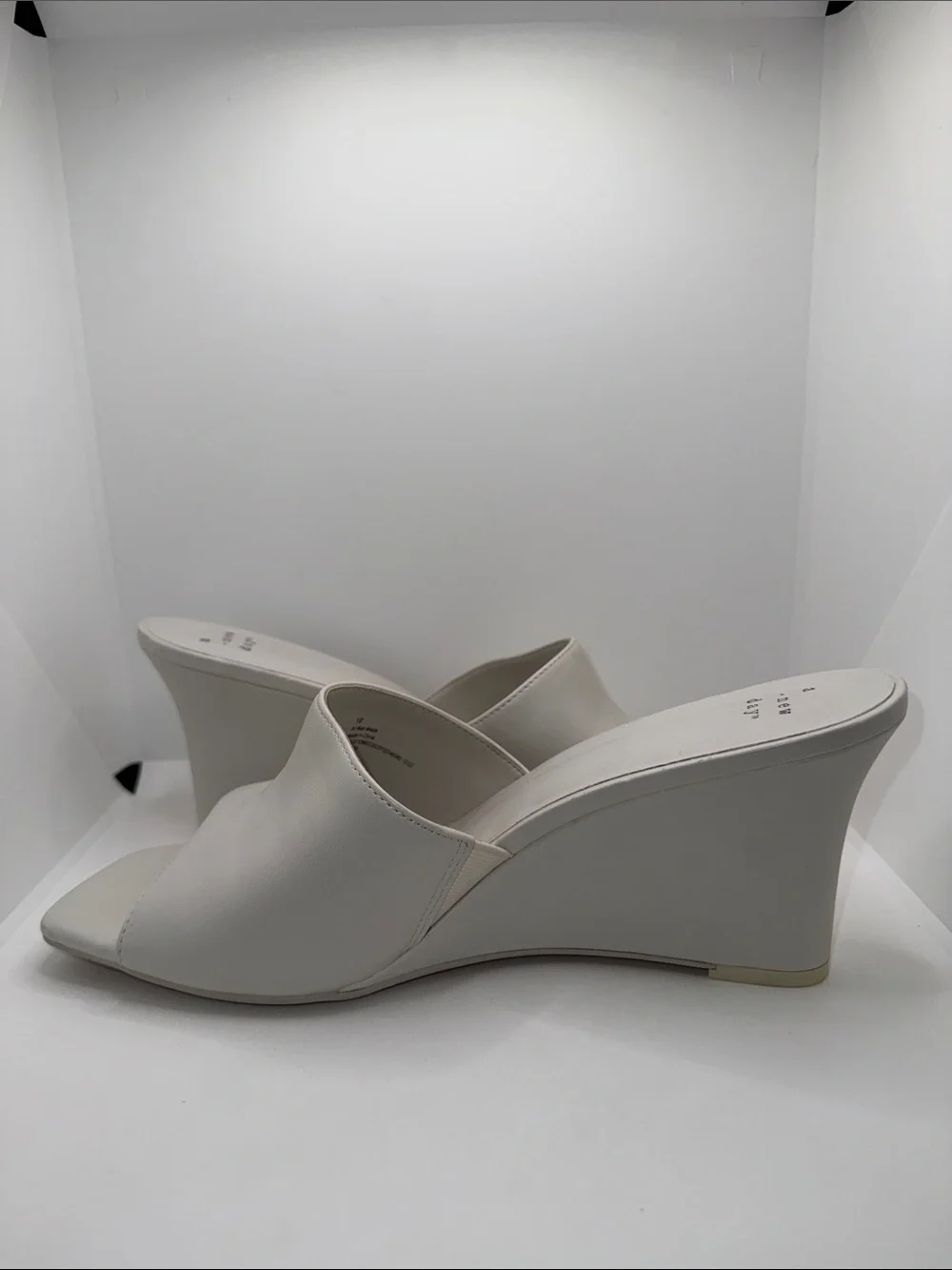 A New Day Vivi Wedge Mule Heels Women’s 10 Off-White Vegan Leather Open Toe